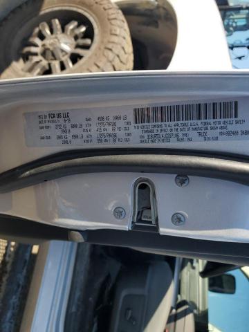 3C6UR5DL4JG337106 - 2018 RAM 2500 SLT ვერცხლისფერი ფოტო 12