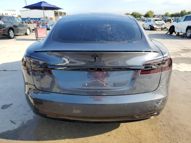 5YJSA1E14HF195286 - 2017 TESLA MODEL S Մոխրագույն լուսանկար 6