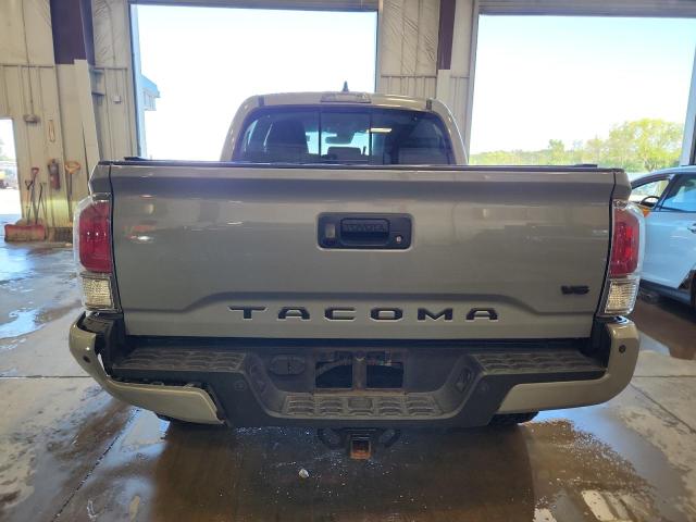 3TMCZ5AN6LM368257 - 2020 TOYOTA TACOMA DOUBLE CAB GRAY photo 6