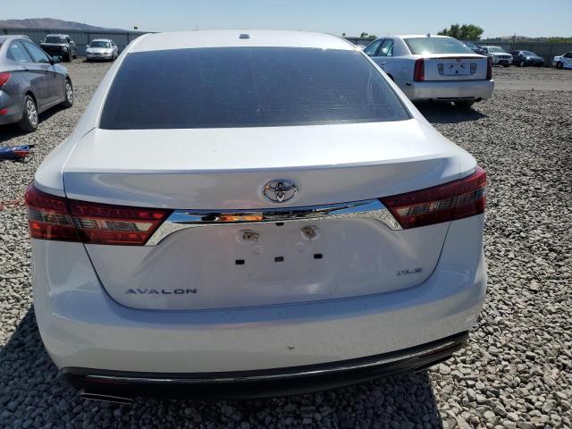 4T1BK1EB0HU257713 - 2017 TOYOTA AVALON XLE Biały zdjęcie 6