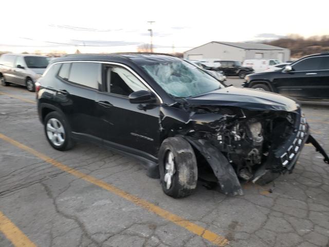 3C4NJDBB9JT434530 - 2018 JEEP COMPASS LATITUDE BLACK photo 4