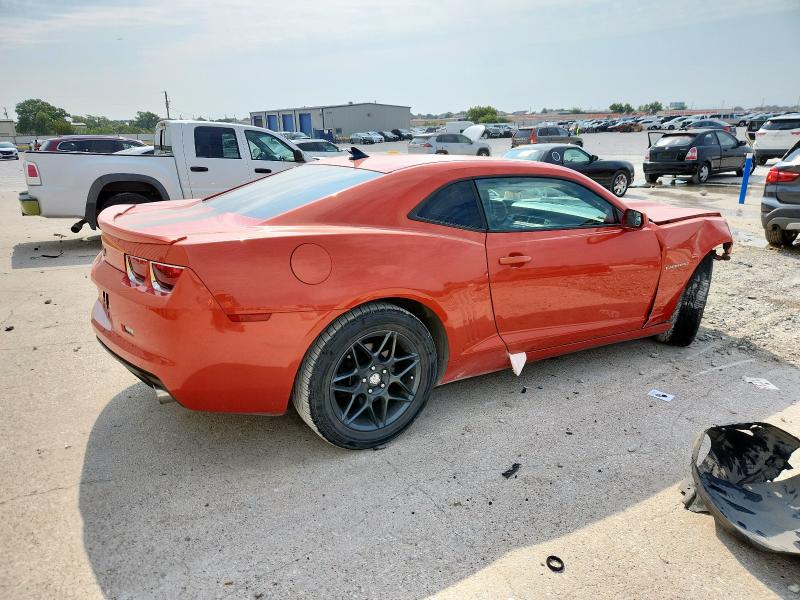 2G1FE1E38D9223590 - 2013 CHEVROLET CAMARO LS ORANGE photo 3