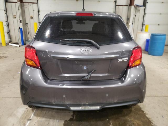 VNKKTUD39HA075658 - 2017 TOYOTA YARIS L GRAY photo 6