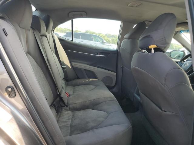 4T1B11HK9JU639338 - 2018 TOYOTA CAMRY L 灰色 照片 10