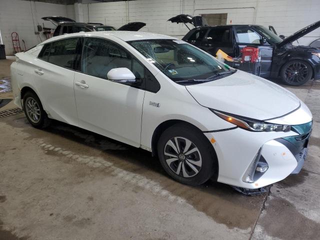 JTDKARFP8J3074202 - 2018 TOYOTA PRIUS PRIM Blanc photo 4
