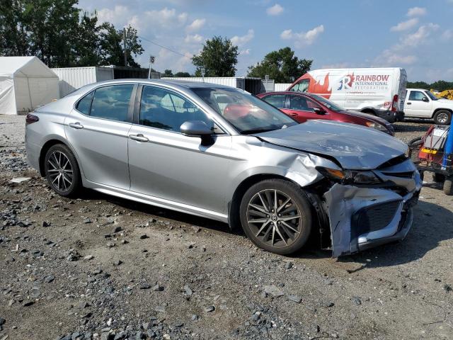 4T1S11AK9PU146942 - 2023 TOYOTA CAMRY SE NIGHT SHADE SILVER photo 4