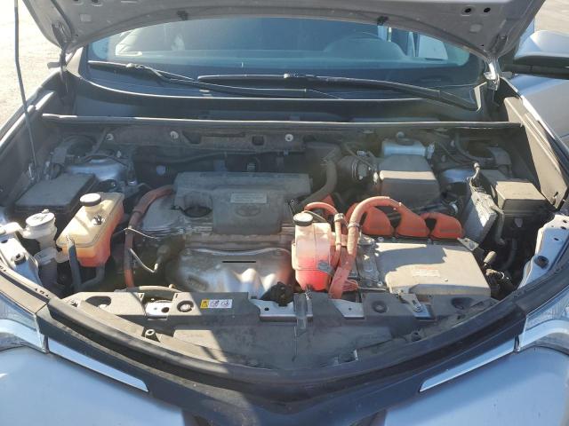 JTMRJREV6JD201148 - 2018 TOYOTA RAV4 HV LE Silber Foto 12