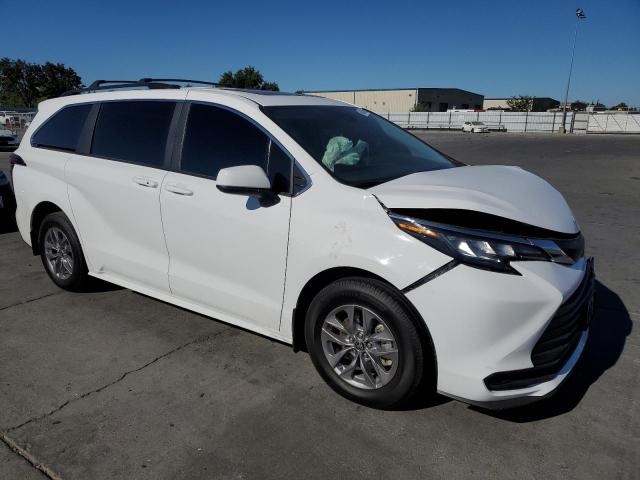 5TDBRKEC0RS217006 - 2024 TOYOTA SIENNA LE თეთრი ფოტო 4