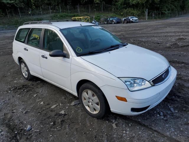 1FAHP36N26W215328 - 2006 FORD FOCUS ZXW WHITE photo 4