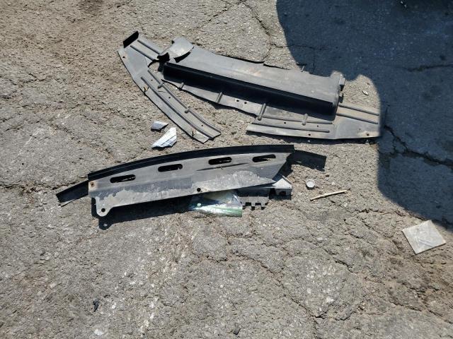 1G1ZB5E10BF352472 - 2011 CHEVROLET MALIBU LS შავი ფოტო 12