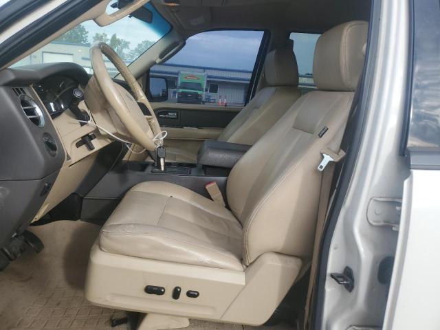 1FMFU15538LA22119 - 2008 FORD EXPEDITION XLT WHITE photo 7