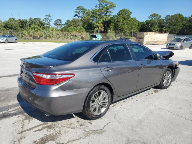 4T1BF1FKXHU728401 - 2017 TOYOTA CAMRY LE GRAY photo 3