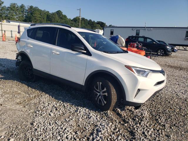 JTMZFREV5JJ154004 - 2018 TOYOTA RAV4 LE Սպիտակ լուսանկար 4