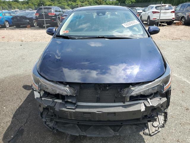 JTDEPRAE9LJ089680 - 2020 TOYOTA COROLLA LE 蓝色 照片 5