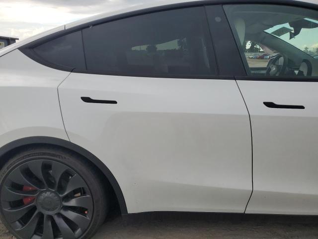 7SAYGDEF8NF532305 - 2022 TESLA MODEL Y WHITE photo 10