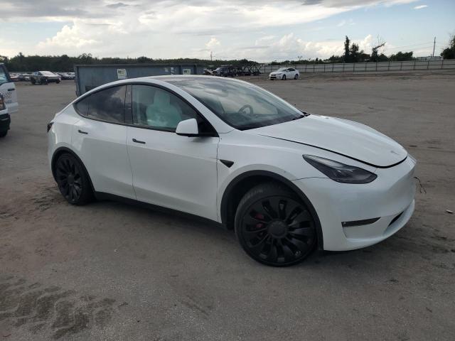 7SAYGDEF8NF532305 - 2022 TESLA MODEL Y WHITE photo 4