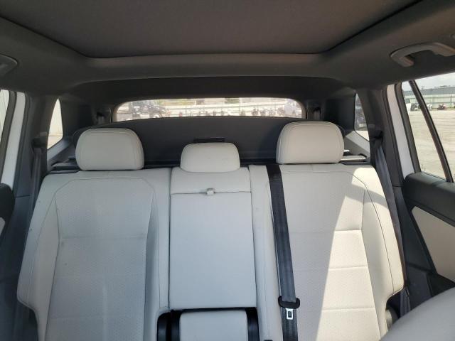 3VV3B7AX3KM167028 - 2019 VOLKSWAGEN TIGUAN SE WHITE photo 10