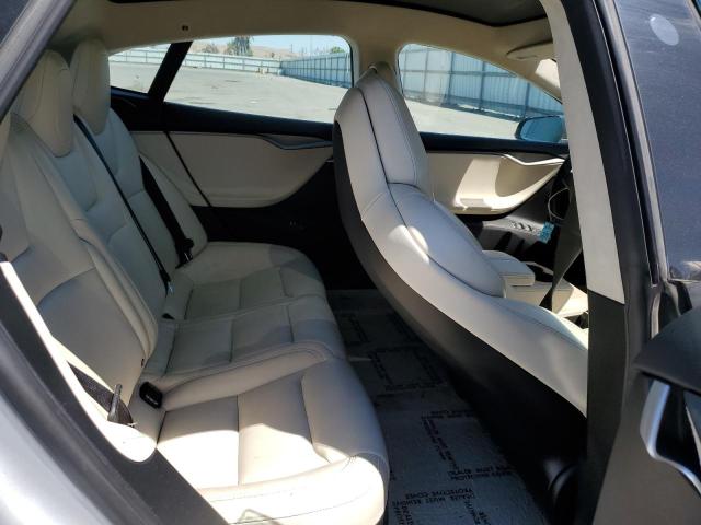 5YJSA1E21JF271352 - 2018 TESLA MODEL S SILVER photo 10