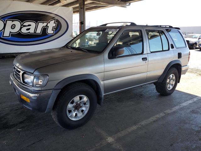 1998 NISSAN PATHFINDER LE, 