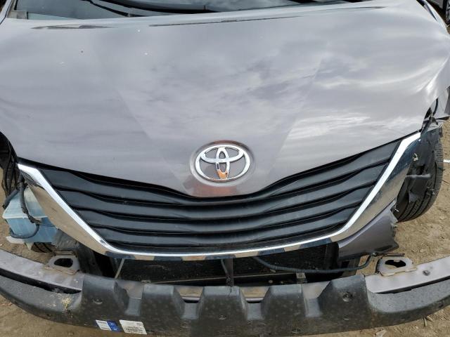 5TDKK3DC5BS108655 - 2011 TOYOTA SIENNA LE GRAY photo 11