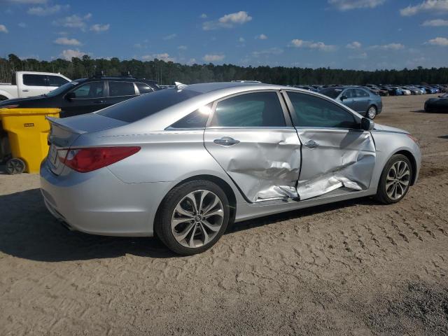 5NPEC4AB0DH748681 - 2013 HYUNDAI SONATA SE ვერცხლისფერი ფოტო 3