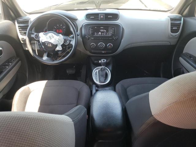 KNDJN2A20H7501913 - 2017 KIA SOUL GRAY photo 8