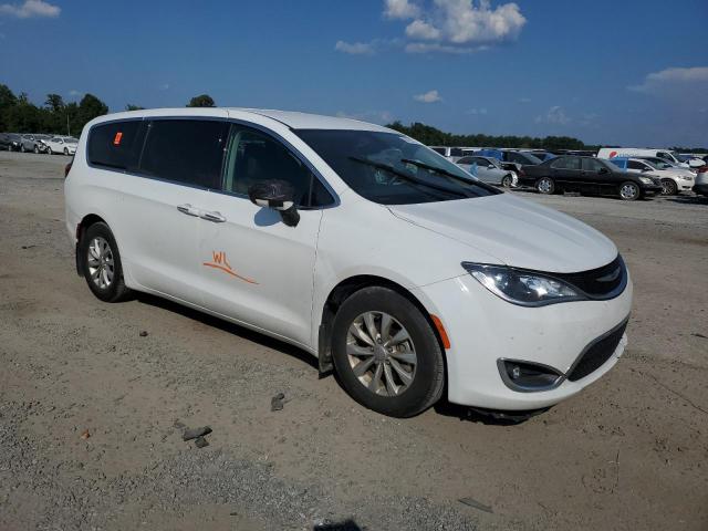 2C4RC1FG5JR273189 - 2018 CHRYSLER PACIFICA TOURING PLUS WHITE photo 4