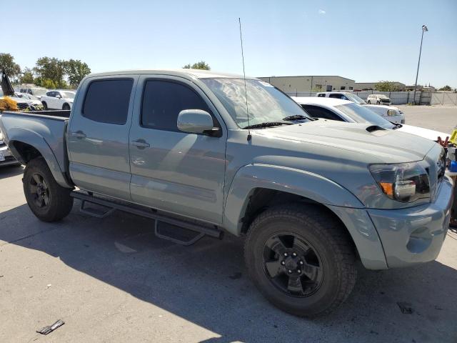 5TEJU4GN4AZ704298 - 2010 TOYOTA TACOMA DOUBLE CAB PRERUNNER GRAY photo 4