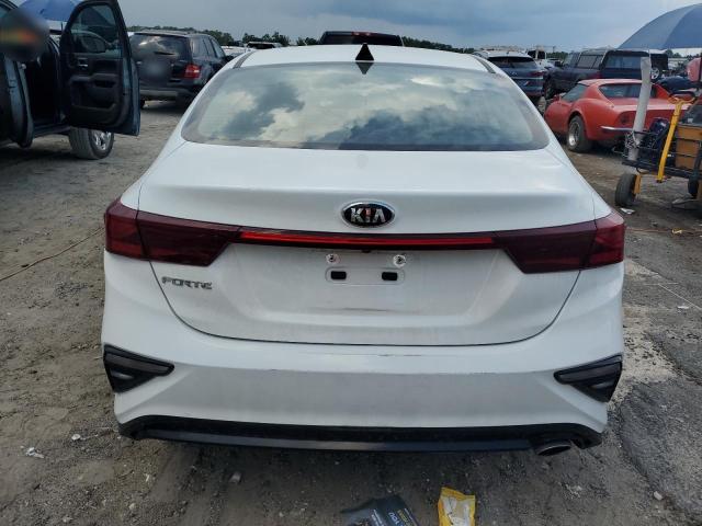 3KPF24AD0LE252274 - 2020 KIA FORTE FE WHITE photo 6