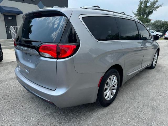 2C4RC1BG6JR141631 - 2018 CHRYSLER PACIFICA TOURING L Gümüş foto 3