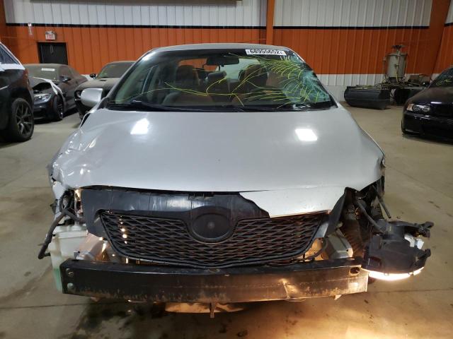 2T1BU4EE0AC427114 - 2010 TOYOTA COROLLA BASE SILVER photo 5