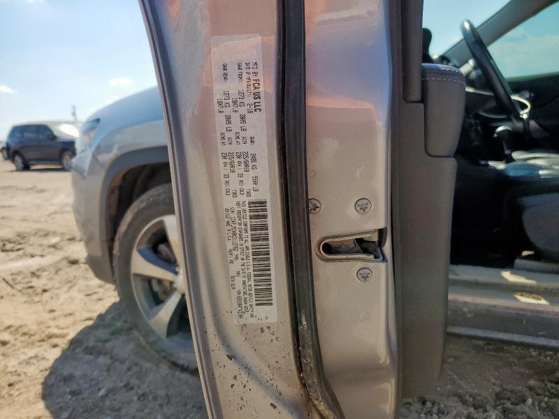 1C4PJMDX8KD112762 - 2019 JEEP CHEROKEE LIMITED 银色 照片 13