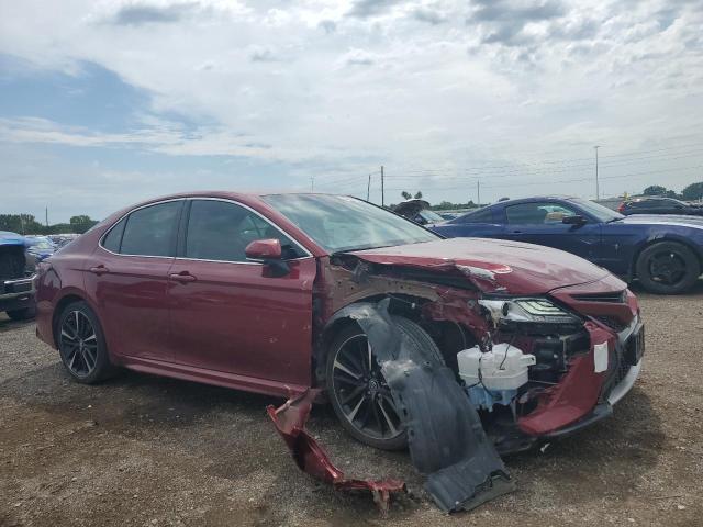 4T1B61HK5JU555454 - 2018 TOYOTA CAMRY XSE BURGUNDY photo 4
