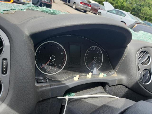 WVGAV7AX2CW522670 - 2012 VOLKSWAGEN TIGUAN S 银色 照片 9