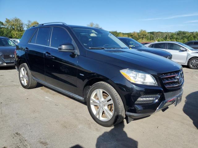 4JGDA5HB0CA022608 - 2012 MERCEDES-BENZ ML 350 4MATIC BLACK photo 4