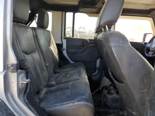 1C4BJWEG3GL145928 - 2016 JEEP WRANGLER U SAHARA SILVER photo 11