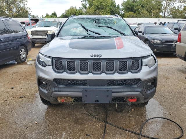 3C4NJDDN0PT502407 - 2023 JEEP COMPASS TRAILHAWK SILVER photo 5