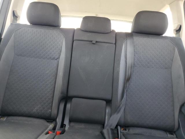 3VV1B7AXXJM111786 - 2018 VOLKSWAGEN TIGUAN S Մոխրագույն լուսանկար 10