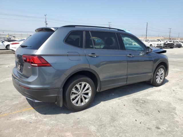 3VV1B7AXXJM111786 - 2018 VOLKSWAGEN TIGUAN S Մոխրագույն լուսանկար 3