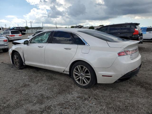 3LN6L2G96ER834262 - 2014 LINCOLN BLACKWOOD WHITE photo 2