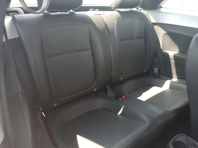 3VWJL7AT8DM634444 - 2013 VOLKSWAGEN BEETLE SILVER photo 10