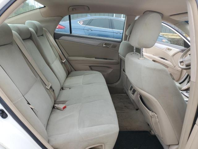 4T1BK36B09U343843 - 2009 TOYOTA AVALON XL WHITE photo 10