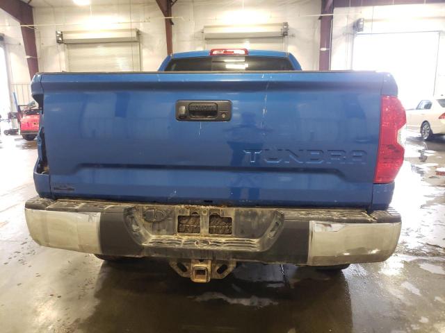 5TFUW5F17HX594540 - 2017 TOYOTA TUNDRA DOUBLE CAB SR/SR5 BLUE photo 6