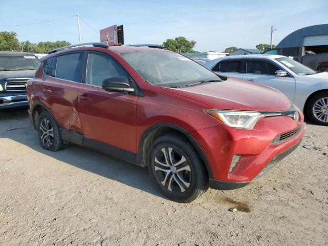 JTMBFREV4HJ132703 - 2017 TOYOTA RAV4 LE წითელი ფოტო 4