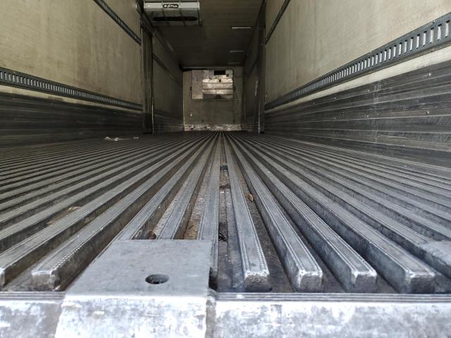 1UYVS248XGM426116 - 2016 UTILITY VS2RA WHITE photo 5