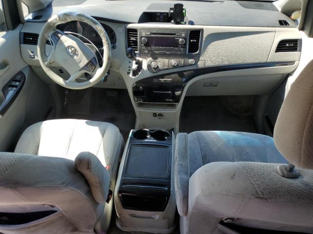 5TDKK3DC7CS274225 - 2012 TOYOTA SIENNA LE GRAY photo 8