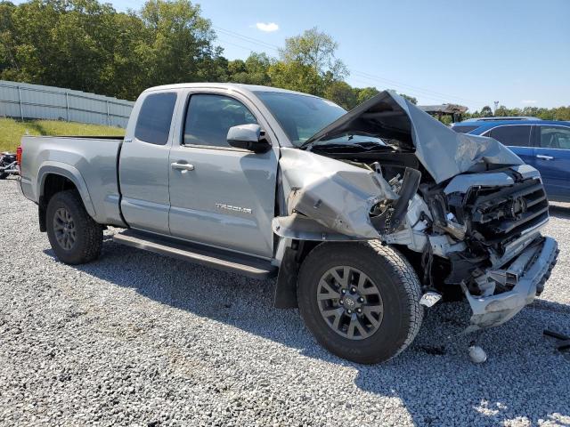 5TFSZ5AN9LX221856 - 2020 TOYOTA TACOMA ACCESS CAB ნაცრისფერი ფოტო 4