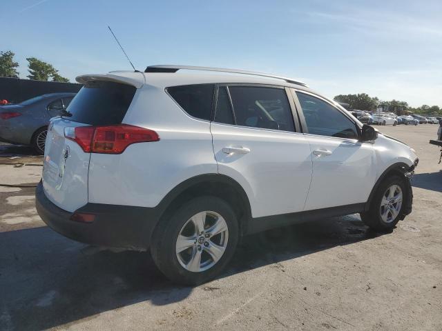 2T3ZFREV1DW004915 - 2013 TOYOTA RAV4 LE WHITE photo 3