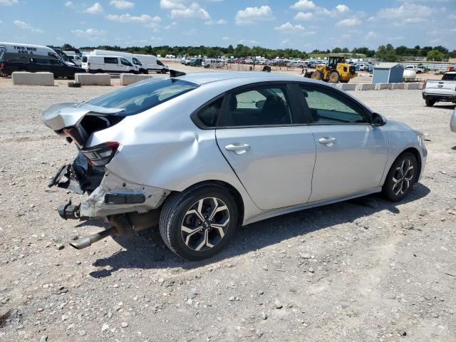 3KPF24AD9LE155266 - 2020 KIA FORTE FE 银色 照片 3