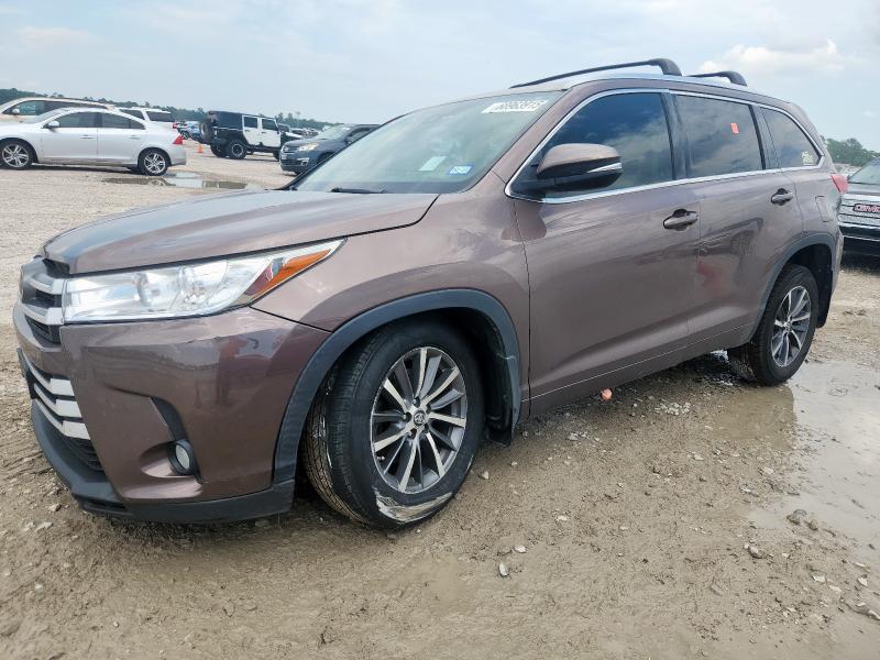 2017 TOYOTA HIGHLANDER SE, 